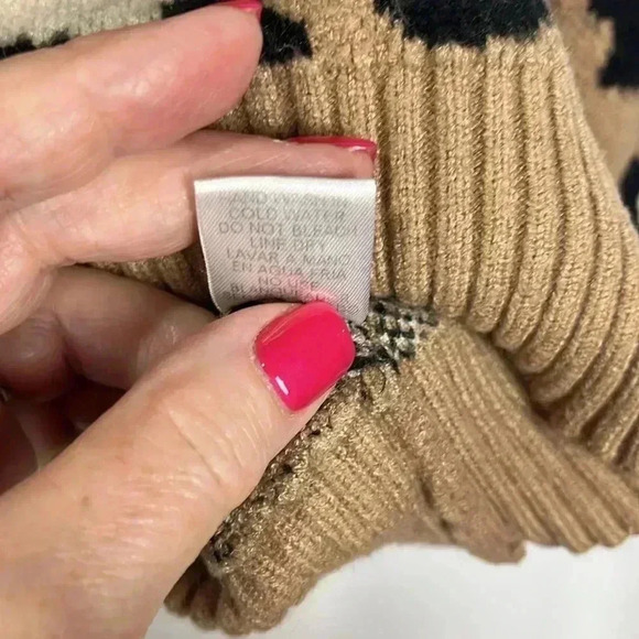 Entro Womens Sweater S Brown Black White Animal Print Pullover Open Back w/Tie - Picture 7 of 14